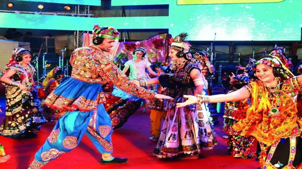 નવરાત્રિના કાર્યક્રમમાં, માત્ર યુ.એસ, વૈદિક સંસ્કૃતિ , હિન્દુ મહાજનના