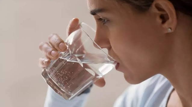 બીમારી, સ્વસ્થ આહાર, ડિહાઇડ્રેશન, પાણી પીવું