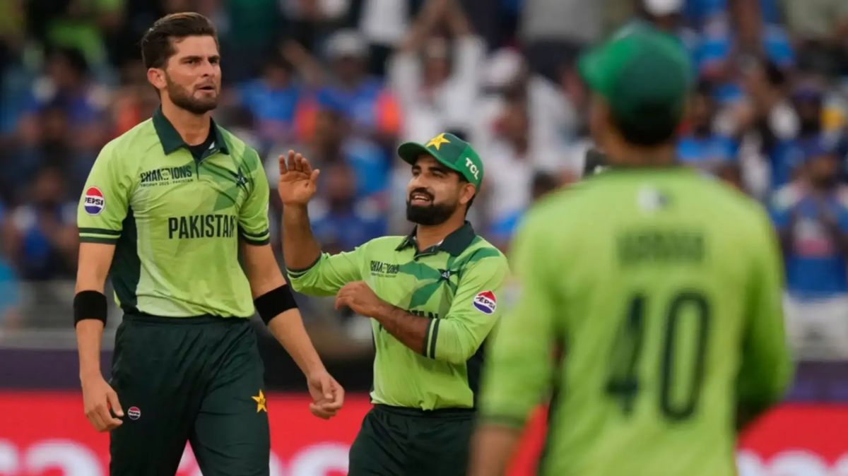 ભારત પાકિસ્તાન મેચ,  ક્રિકેટ,  ટૉસ,  ભારતીય ટીમ,  પાકિસ્તાન ટીમ,  વ્યૂહાત્મક ભૂલો,  જીતની સિક્સર,  રોહિત શર્મા,  મેચ વિશ્લેષણ,  ક્રિકેટ કપ્તાન