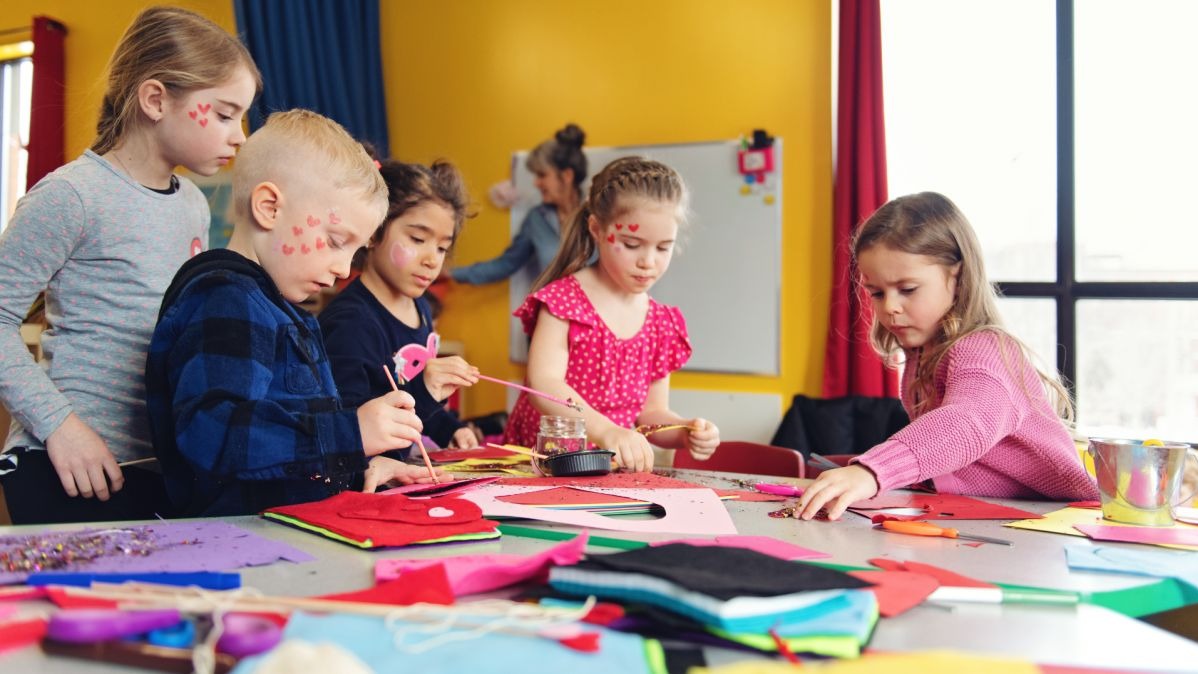 ખાનગી ટ્યુશન સંચાલકો,  રાજ્ય સરકાર,  કાયદો,  આઠ સભ્યોની કમિટી,  શિક્ષણ વિભાગ,  નોટિફિકેશન,  ફી નિયંત્રણ,  શિક્ષણનું વ્યાપારીકરણ,  વિદ્યાર્થી સુરક્ષા,  નિયમનકારી માળખું