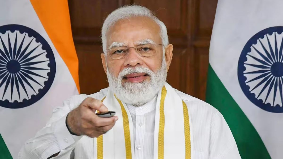 ભારત માતા,  રાષ્ટ્રીય સ્વયંસેવક સંઘ,  RSS શતાબ્દી,  પ્રધાનમંત્રી નરેન્દ્ર મોદી,  સ્મારક સિક્કો,  ટપાલ ટિકિટ,  રાષ્ટ્ર પ્રથમ,  F404 એન્જિન,  તેજસ માર્ક-1A,  સંઘમાં કડવાશ