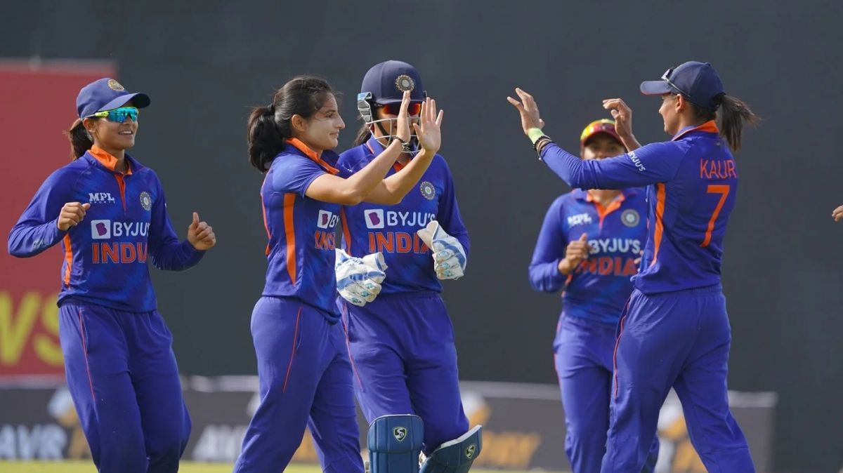 India Women vs Sri Lanka Women,  મહિલા T20 ક્રિકેટ,  ત્રીજો T20I,  ભારતીય મહિલા ટીમ,  શ્રીલંકા મહિલા ટીમ,  મહિલા ક્રિકેટ કોમેન્ટ્રી,  T20I મેચ સમાચાર,  મહિલા ક્રિકેટ વિશ્લેષણ,  ક્રિકેટ નિષ્ણાતો,  શ્રીલંકા ક્રિકેટ