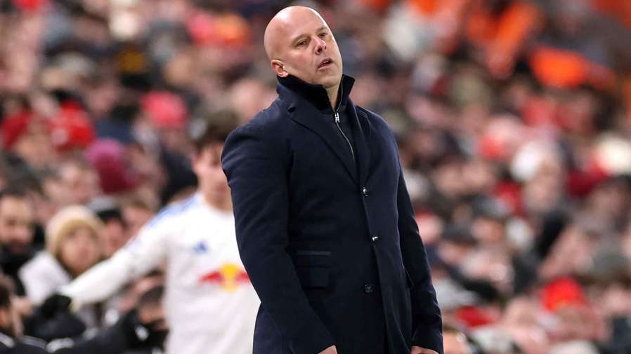 પ્રીમિયર લીગ 2025-26,  લિવરપૂલ લીડ્સ મેચ,  આર્ને સ્લોટ નિવેદન,  લિવરપૂલ ડ્રો સમાચાર,  લીડ્સ યુનાઇટેડ ક્લીન શીટ,  લિવરપૂલ આક્રમણ નિષ્ફળ,  પ્રીમિયર લીગ તાજા સમાચાર,  લિવરપૂલ ફૂટબોલ વિશ્લેષણ,  સ્લોટ લિવરપૂલ કોચ,  એલાન રોડ મેચ રિપોર્ટ