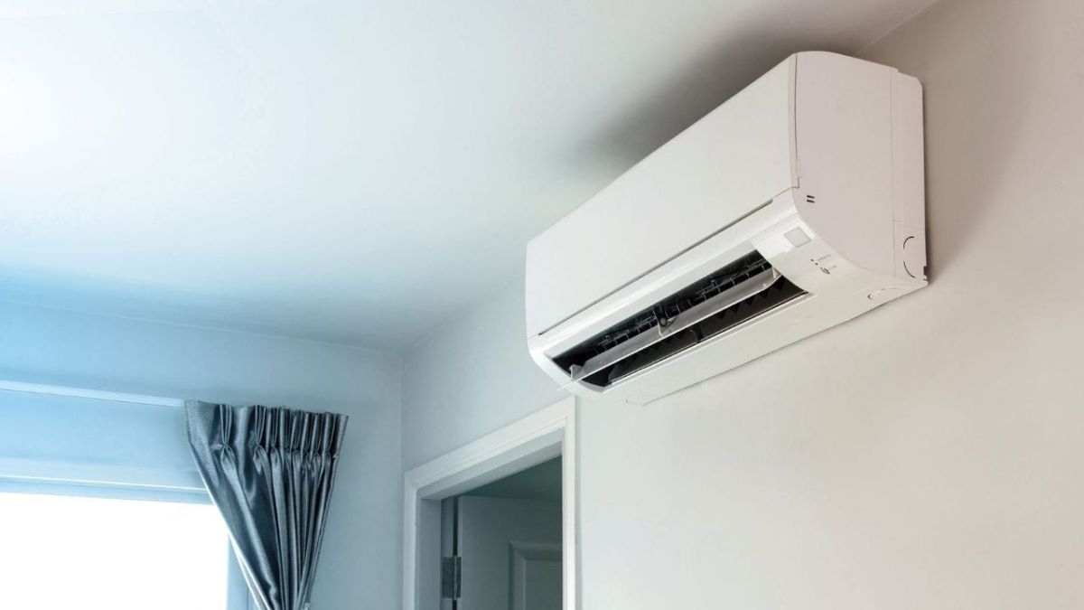 AC gas leak symptoms,  air conditioner gas leak check,  AC cooling problem India,  AC maintenance tips Gujarati,  refrigerant leak signs,  home AC troubleshooting