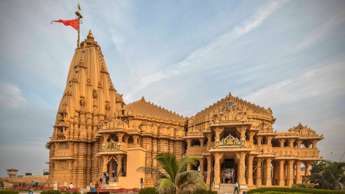 Somnath Temple,  Somnath Mandir,  Somnath Temple Gujarat,  Somnath Jyotirlinga,  Somnath Mahadev,  Somnath Temple History,  Somnath Temple Architecture,  Famous Temple in Gujarat,  Lord Shiva Temple,  Prabhas Patan