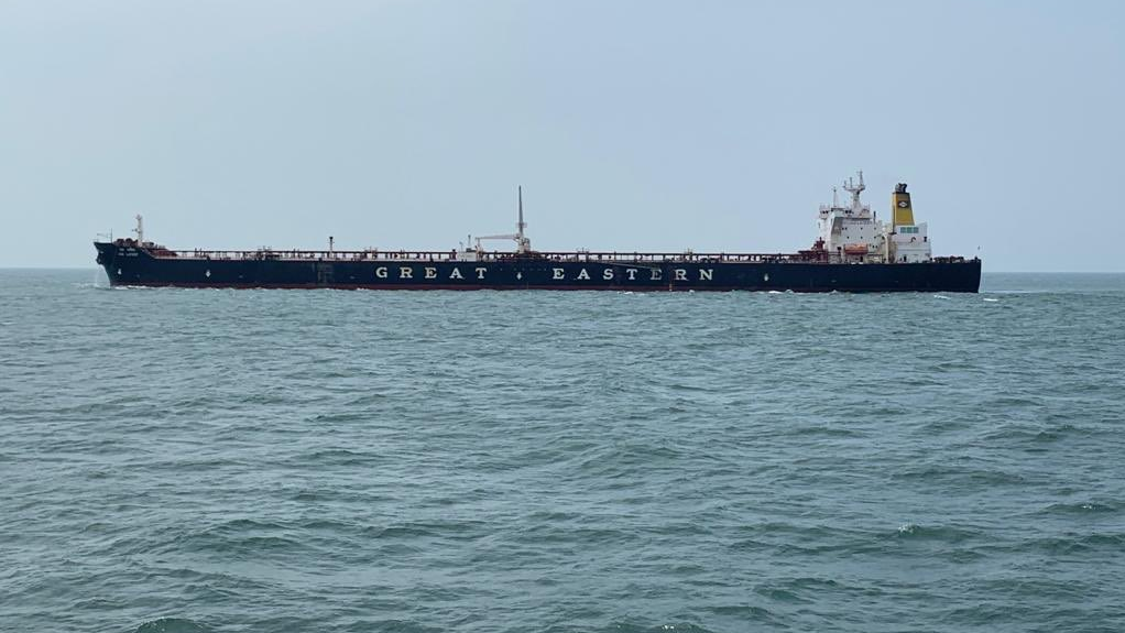 Iran US News,  Iran Oil Sanctions,  Middle East Tension,  US Iran Deal,  Iran Nuclear Talks,  India Oil Import,  Crude Oil Prices,  Donald Trump News,  Global Oil Market,  Iran America Relations